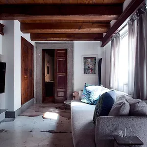 Aparthotel Palazzo Delle Pietre - Luxury Rome